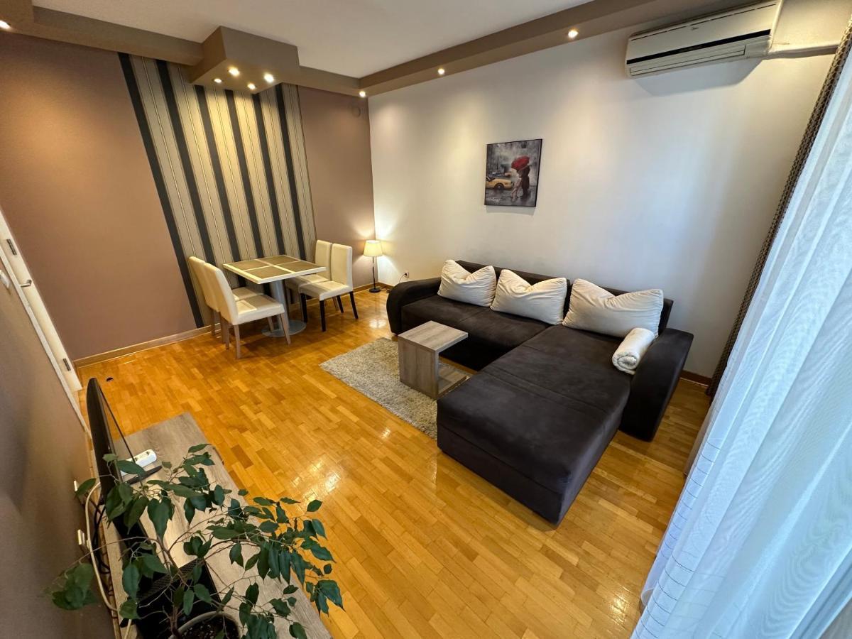 בלגרד Nevena Belville Apartments מראה חיצוני תמונה